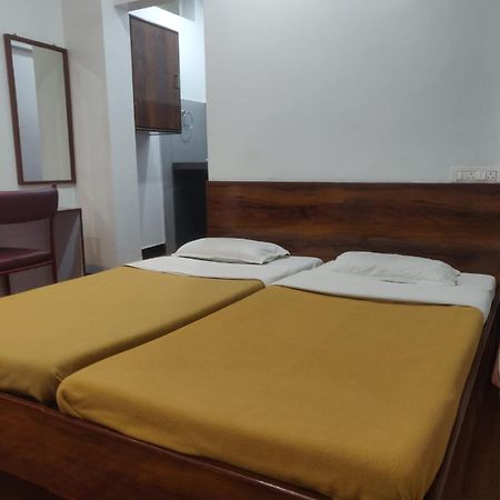 Hotel Parth Residency Kolhapur Exterior photo