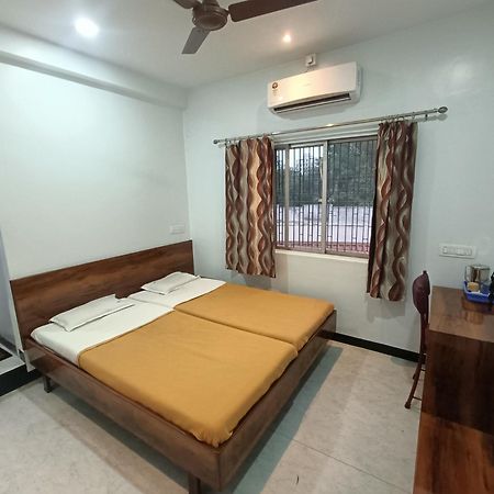 Hotel Parth Residency Kolhapur Exterior photo
