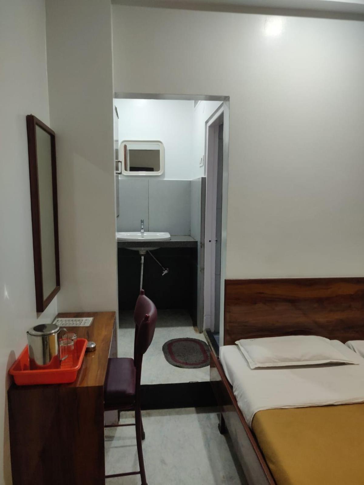 Hotel Parth Residency Kolhapur Exterior photo